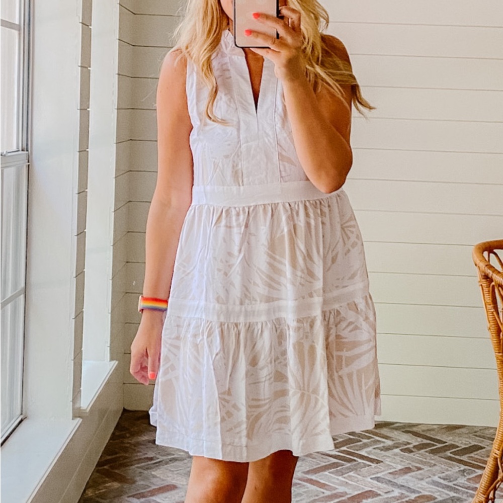 GIBSONLOOK x Cassie Sugarplum Palms Dress Decked Out Neutral Tropical Pockets